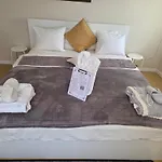 Colosseum Zen House Bed & Breakfast *