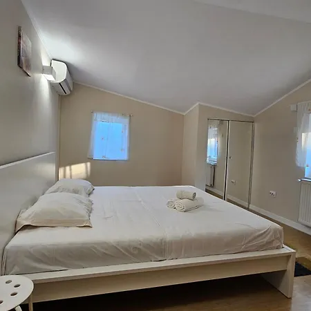 Colosseum Bed & Breakfast Bucarest