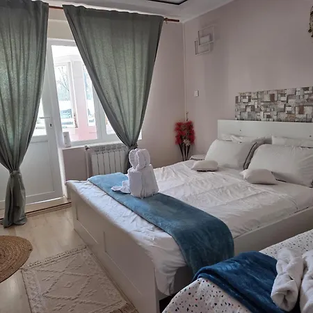 Bed & Breakfast Colosseum Zen Bukurešť