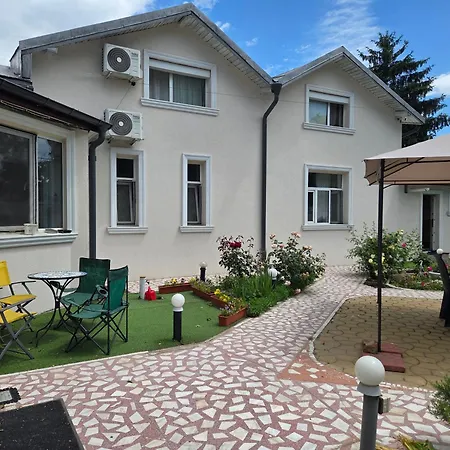 Bed & Breakfast Colosseum Zen Bukurešť